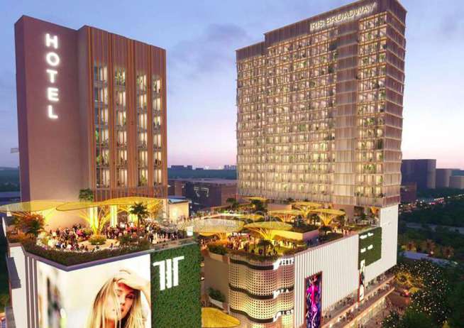 Shop in Trehan Iris Broadway, Noida for sale 