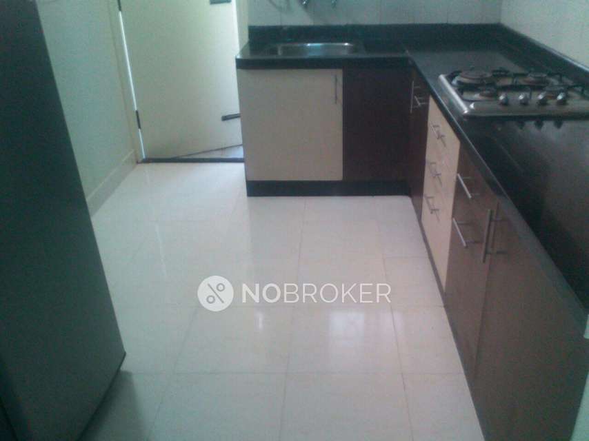 2 BHK Flat In Pariwar Palace,  For Sale  In Bommanahalli