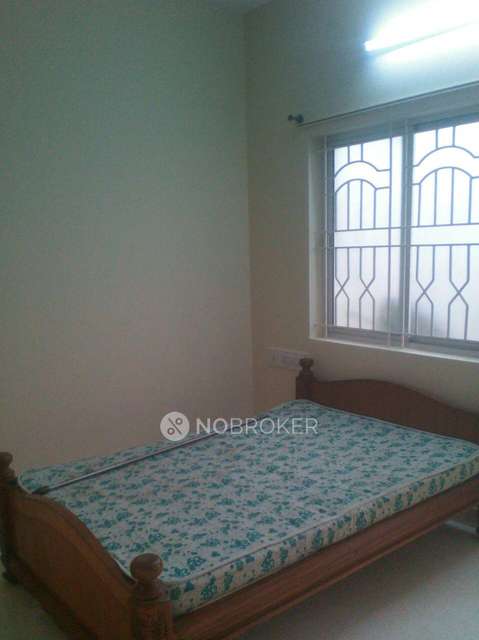 2 BHK Flat In Pariwar Palace,  For Sale  In Bommanahalli