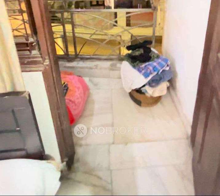 3 BHK Flat In Deepanshu Mehlawat Bhawan, Kishangarh For Sale  In Vasant Kunj