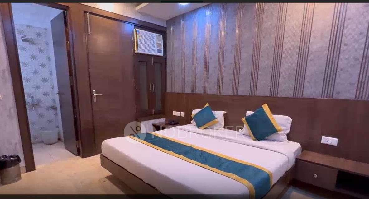 Commercial Property in Sector 31, Gurgaon for sale 