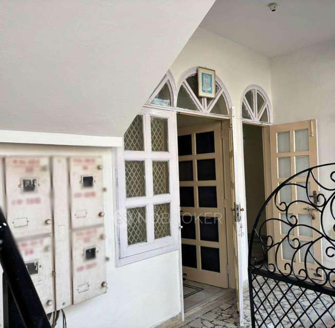 2 BHK Flat In Apna Enclave For Sale  In Sector 3