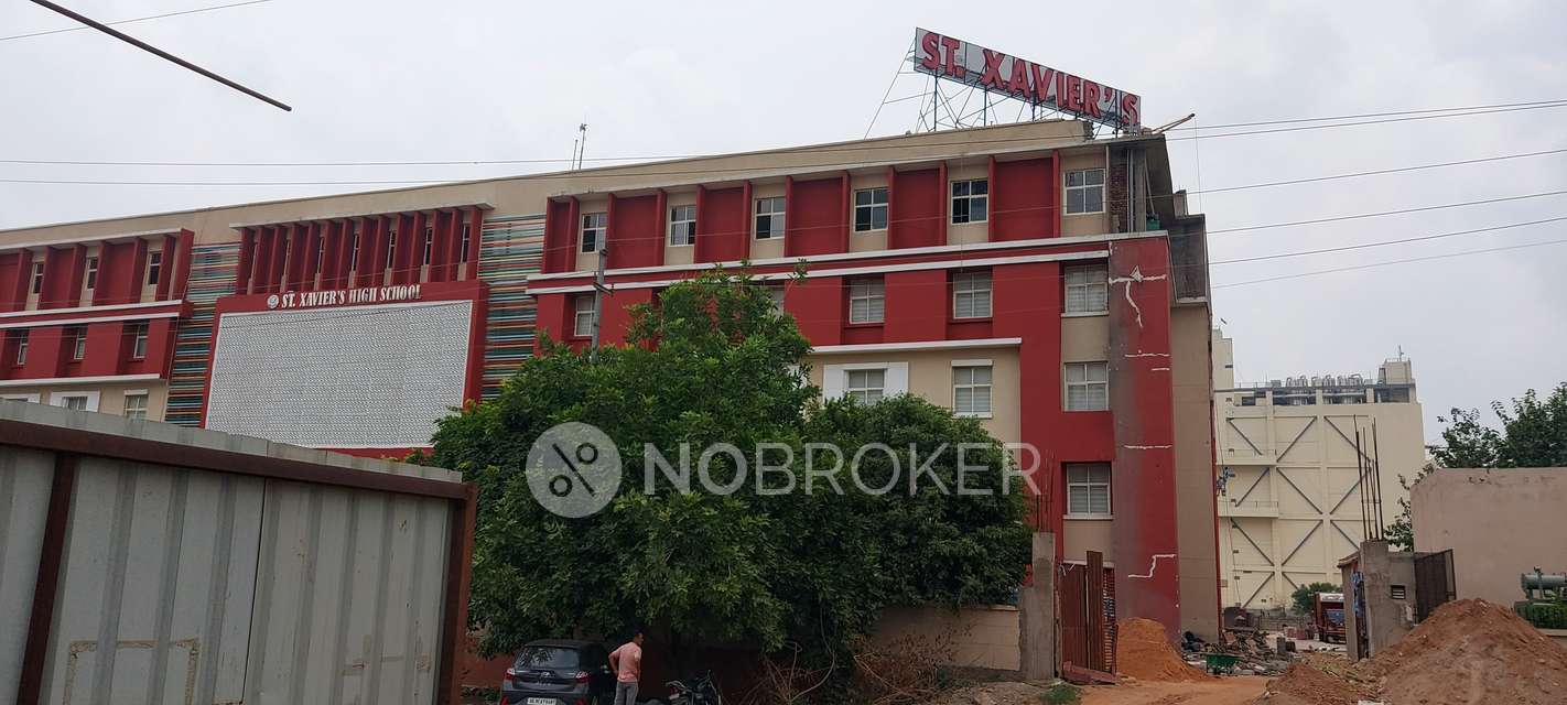 Office Space in Amrapali Dream Valley, Greater_noida for sale 