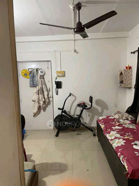 1 BHK Flat In Triveni Towers For Sale  In Near Billabong High School, Shop No.27 Bhoomi Park, Phz, 1, Wing-f, Marve Rd, Malad, Bafera Nagar, Malad West, Mumbai, Maharashtra, 400067, India