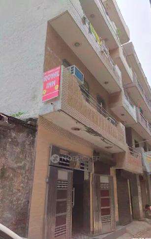 Restaurant/Cafe in Nangloi, Delhi for sale 