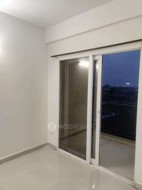 2 BHK Flat In Signature Global Sector 92 For Sale  In Sector 93