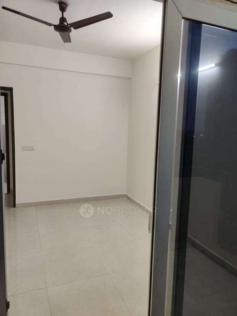 2 BHK Flat In Signature Global Sector 92 For Sale  In Sector 93