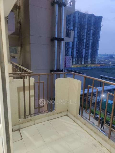 2 BHK Flat In Signature Global Sector 92 For Sale  In Sector 93