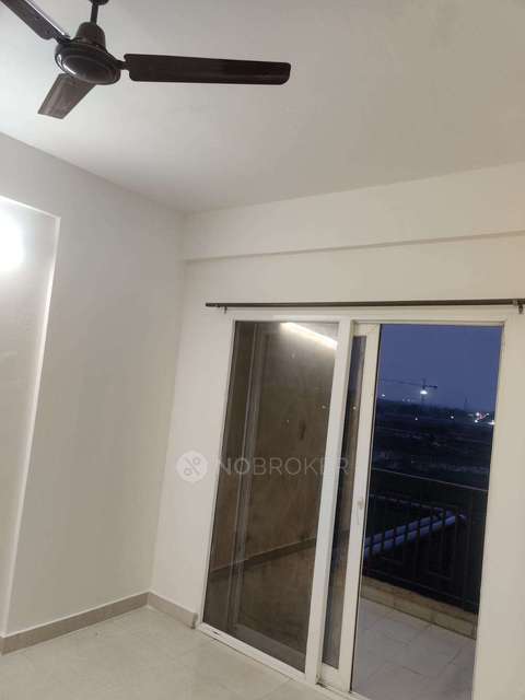 2 BHK Flat In Signature Global Sector 92 For Sale  In Sector 93