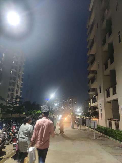 2 BHK Flat In Signature Global Sector 92 For Sale  In Sector 93