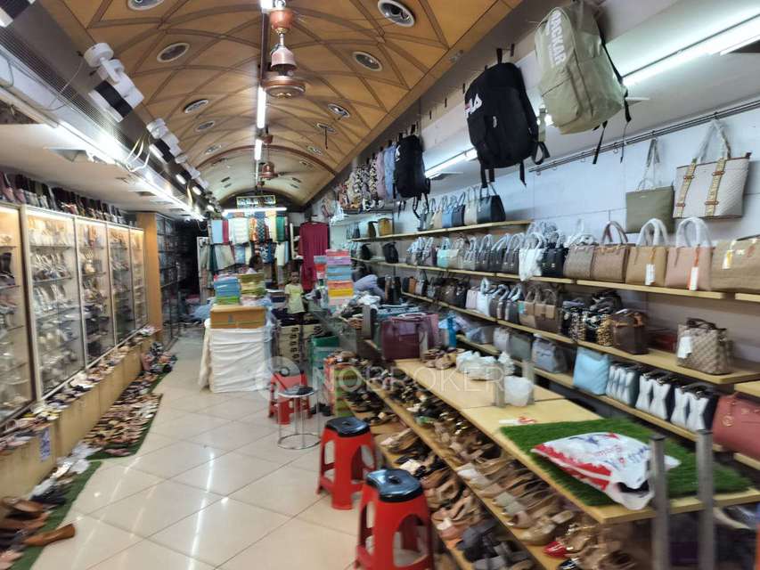 Showroom in Koti, Hyderabad for sale 