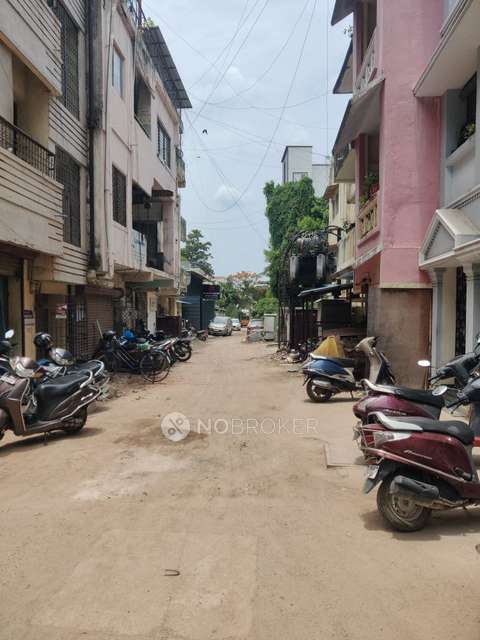 2 BHK Flat In Sumithra Brindavan Apartments For Sale  In Royapettah