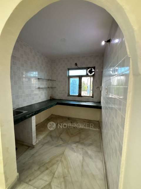 2 BHK Flat In Sheila Niwas  For Sale  In Nirankari Colony, Mukherjee Nagar