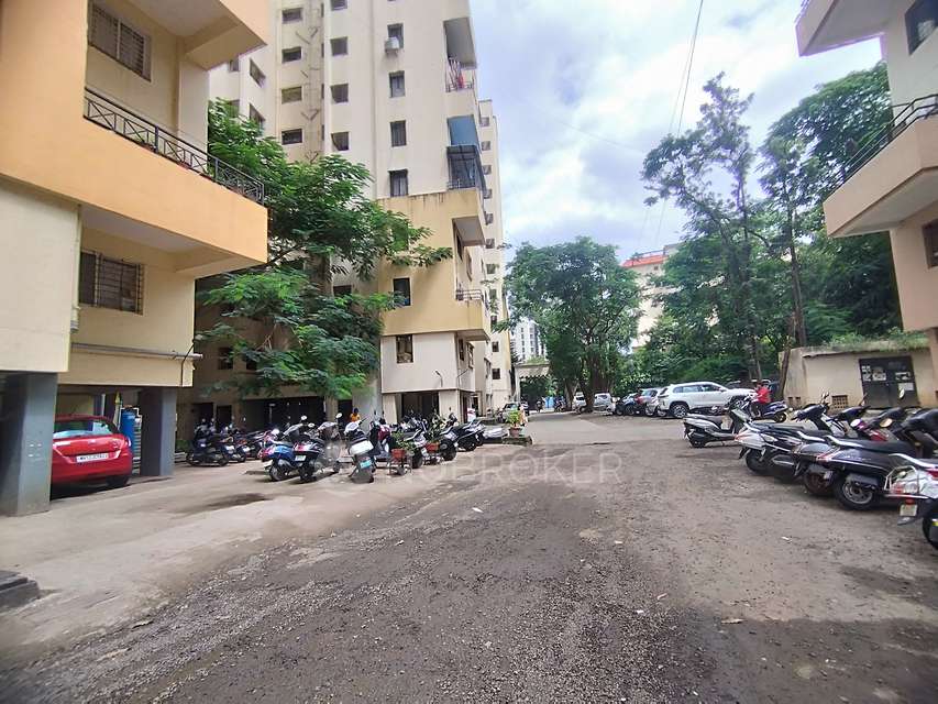 2 BHK Flat In Mahalaxmi Nagar Chs For Sale  In Bibvewadi