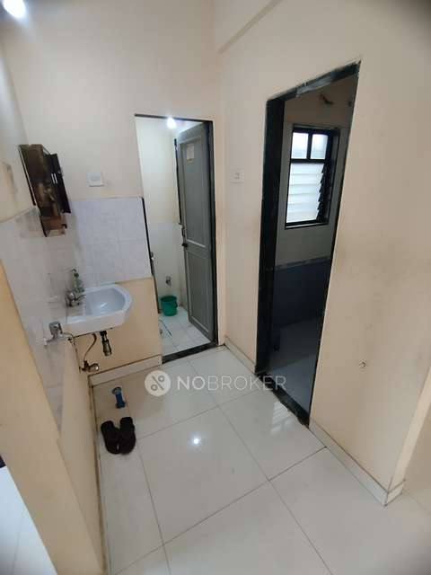 2 BHK Flat In Mahalaxmi Nagar Chs For Sale  In Bibvewadi