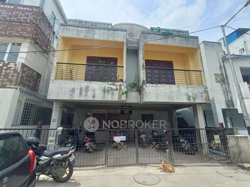 2 BHK Flat In Apartment For Sale  In Thoraipakkam