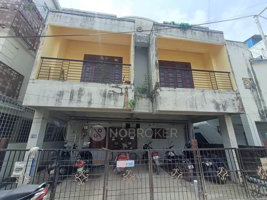 2 BHK Flat In Apartment For Sale  In Thoraipakkam