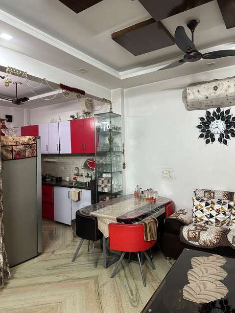 3 BHK Flat In Sb For Sale  In Rohini