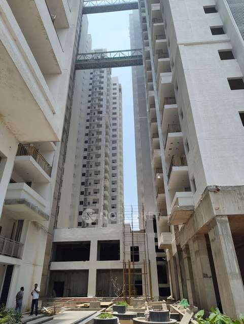 4+ BHK Flat In Halmark Duplex For Sale  In Kokapet