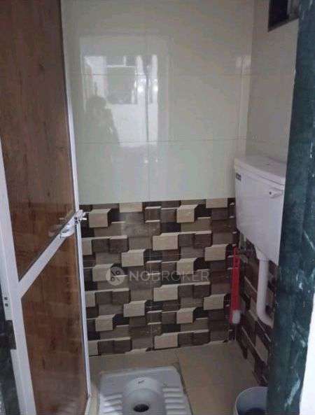 1 RK Flat In Rehmaniya Apartment For Sale  In Brahman Wadi Road