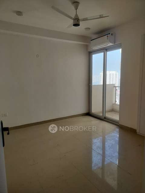 3 BHK Flat In Ramprastha Primera for Rent  In Sector 37d