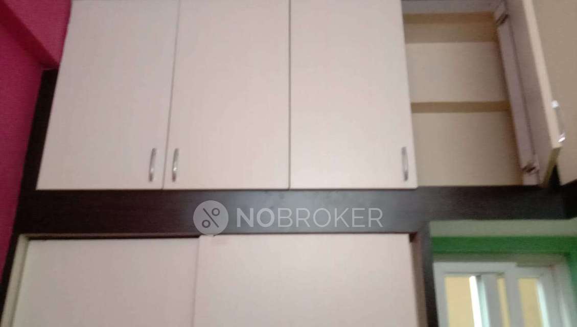 4 BHK Flat In Sandalone Building For Sale  In Yellamma Banda,