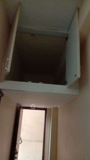 4 BHK Flat In Sandalone Building For Sale  In Yellamma Banda,