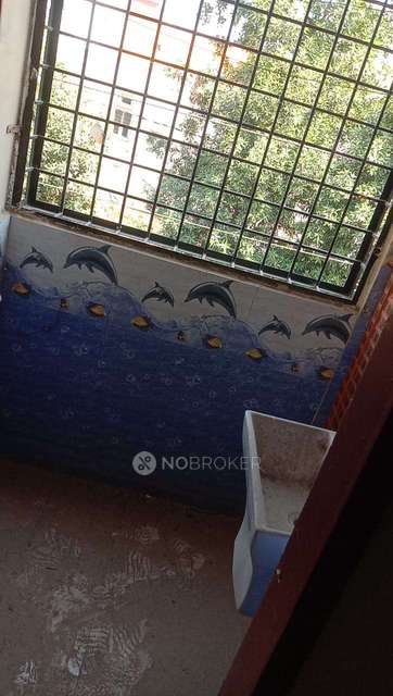 4 BHK Flat In Sandalone Building For Sale  In Yellamma Banda,