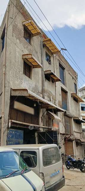 Godown/Warehouse in  Rohini, Delhi for sale 