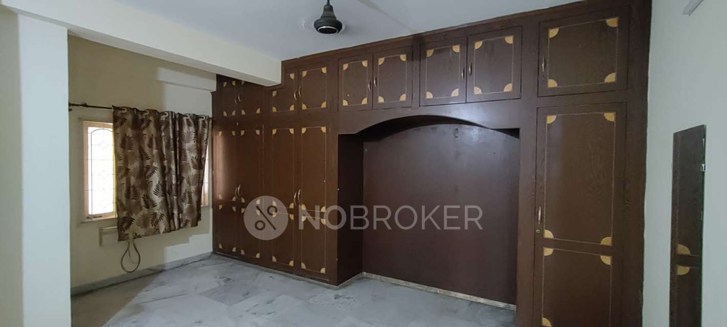 3 BHK Flat In Balaji Residency for Rent  In Madhapur