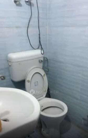 2 BHK Flat In Dda Paryavaran Complex For Sale  In Sainik Farm