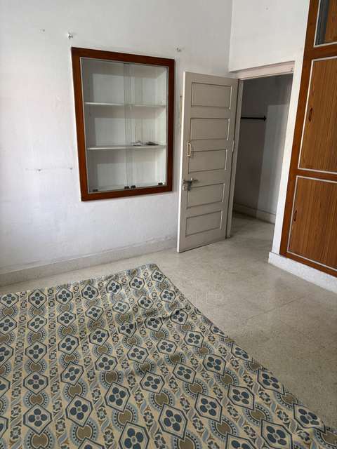 2 BHK Flat In Indralok Complex For Sale  In St Johns Rd