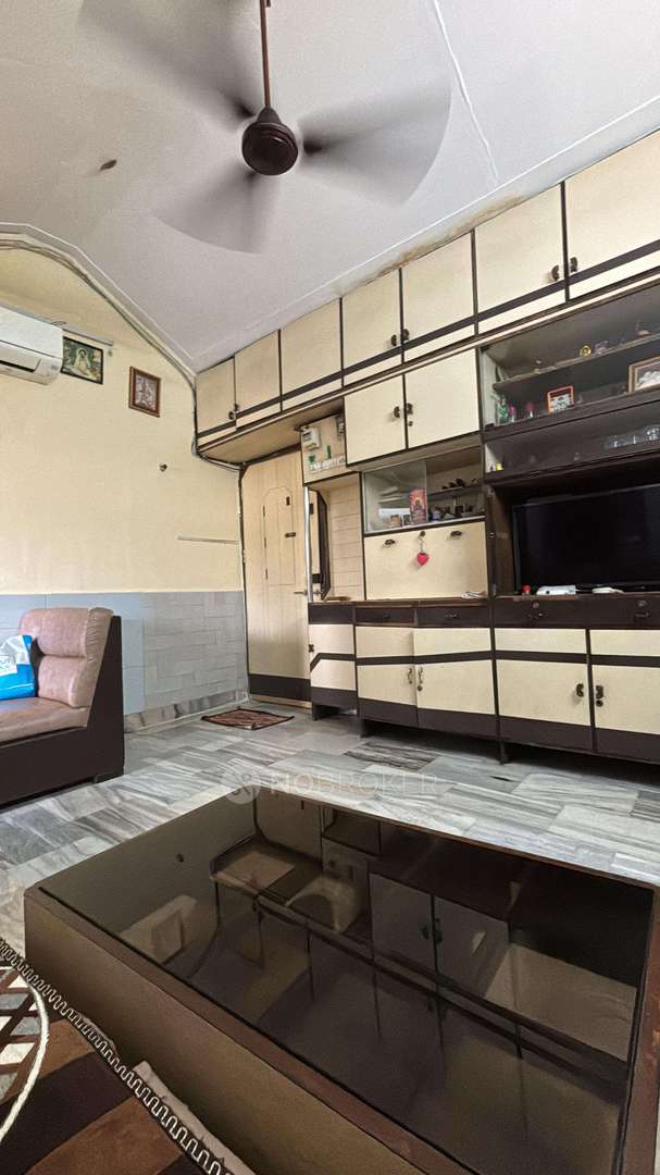 2 BHK Flat In Damodar Bhavan for Rent  In Kalbadevi