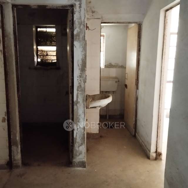 1 BHK Flat In Dda Flats Pocket D Loknayak Puram For Sale  In  Bakkarwala, New Delhi