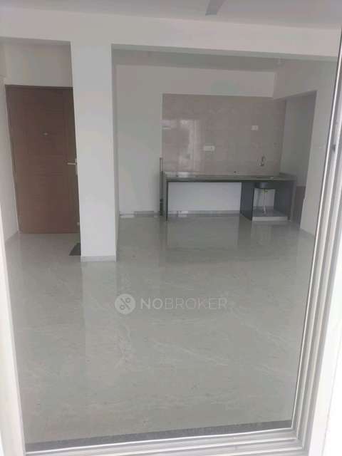 2 BHK Flat In Swastik Twin Tower for Rent  In Charholi Budruk