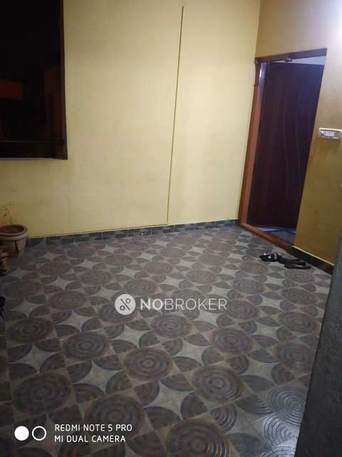 1 BHK Flat In Standalone Building  for Rent  In Nagashetty Halli 