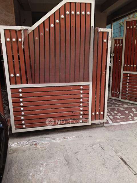 PG for Boys in Roopena Agrahara