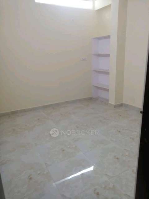 2 BHK Flat In Stadrdlone Building  for Rent  In Sultanpura