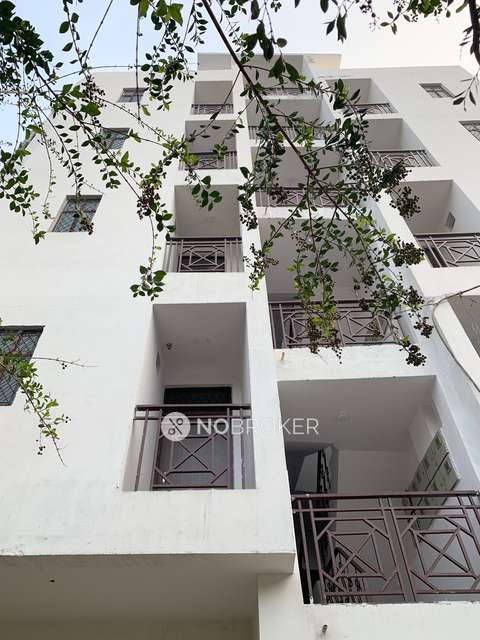 PG for Girls in Sarai Jullena