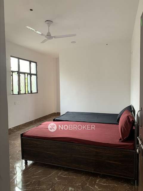 PG for Girls in Sarai Jullena