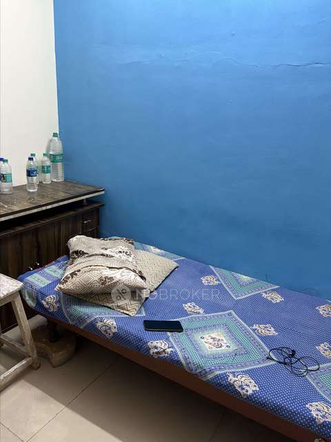 PG for Boys in Kandivali West