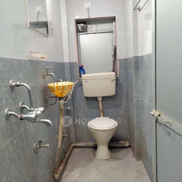 1 BHK Flat In Chitrukoot Chs For Sale  In Sion East