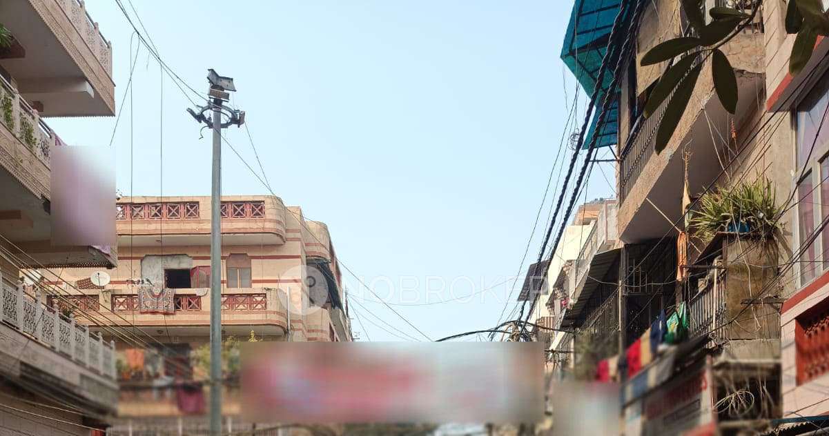 2 BHK Flat In Shree Ganesh Apartment For Sale  In Dilshad Garden