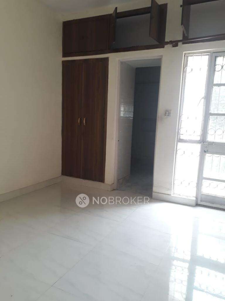 3 BHK Flat In Dda Flats  for Rent  In Ghitorni