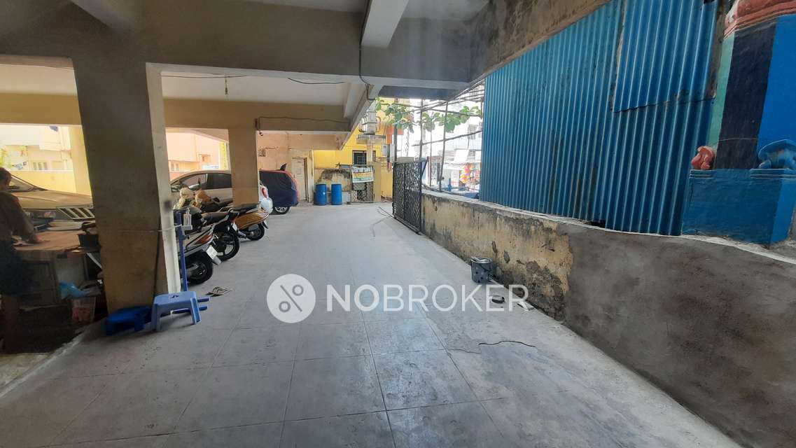 2 BHK Flat In Chhabra Lake View Apartment For Sale  In Somajiguda