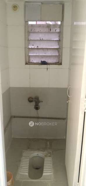 2 BHK Flat In Sai Nidhi Cooperative Housing Society For Sale  In Chembur East