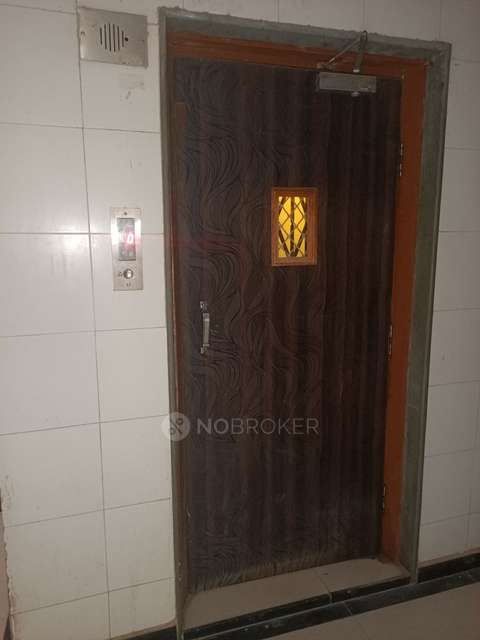 2 BHK Flat In Sai Nidhi Cooperative Housing Society For Sale  In Chembur East