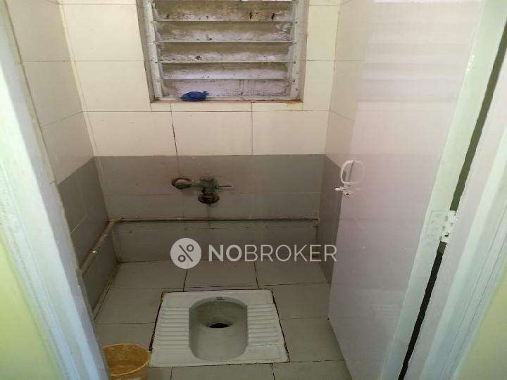 2 BHK Flat In Sai Nidhi Cooperative Housing Society For Sale  In Chembur East