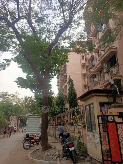 2 BHK Flat In Sai Nidhi Cooperative Housing Society For Sale  In Chembur East