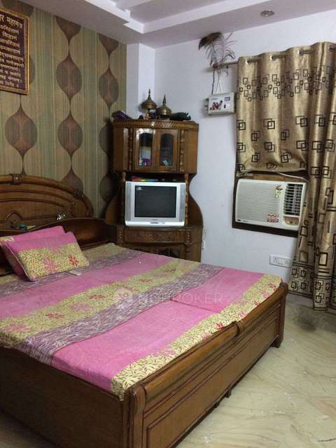 3 BHK Flat For Sale  In Shahdara